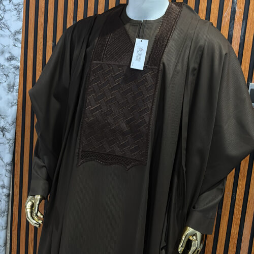 ELEGANT BROWN AGBADA SET WITH EMBROIDERY DESIGN